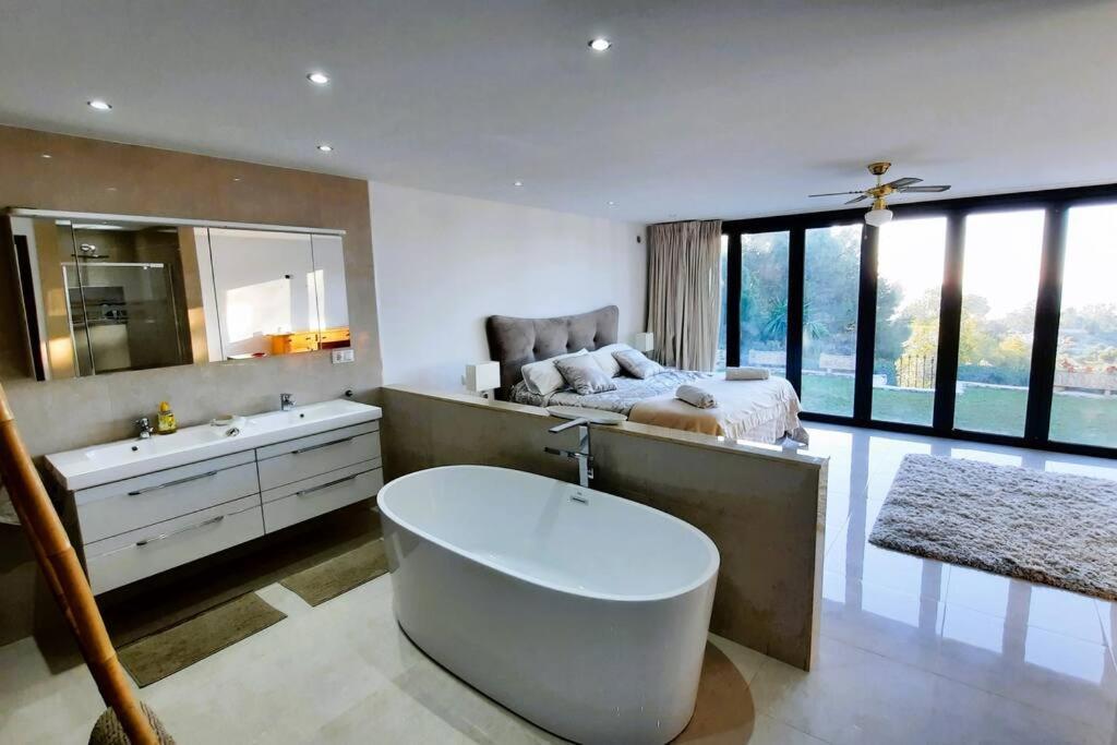 La Escala - 6 Bedroom Villa With Pool Mijas Eksteriør bilde